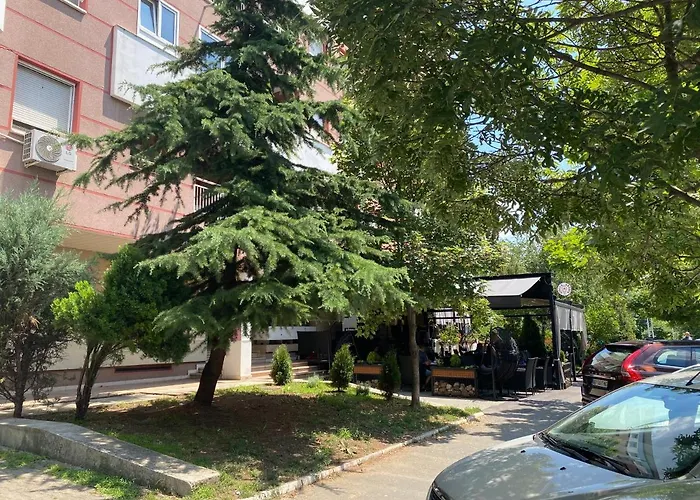 Hill Apartment